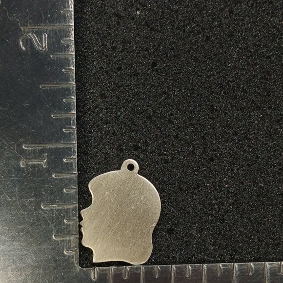 Vintage Sterling Silver Girl Silhouette Pendant Charm ¾" 1.7g .925 - Picture 3 of 9